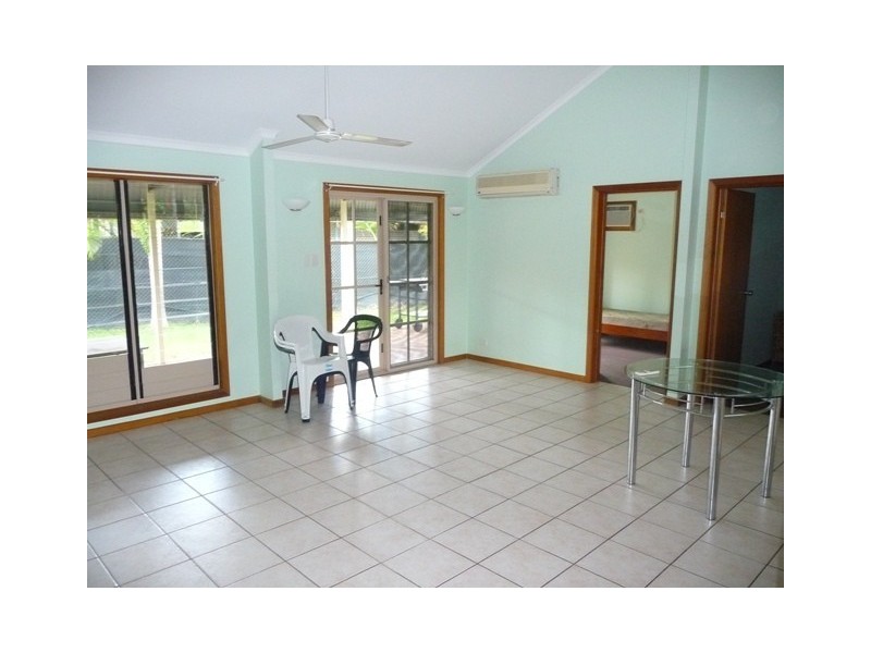 73 Forrest Parade, Bakewell NT 0832