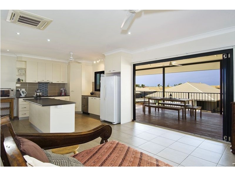 15 Danimila Terrace, Lyons NT 0810