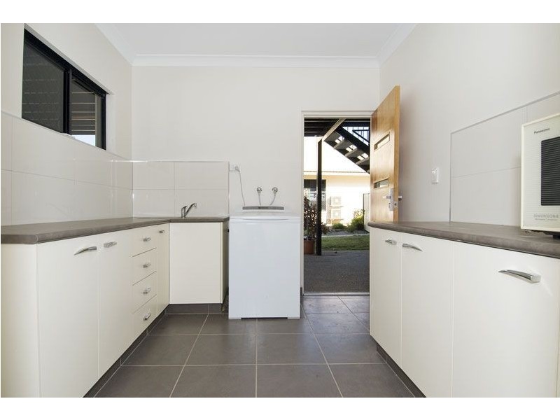 15 Danimila Terrace, Lyons NT 0810