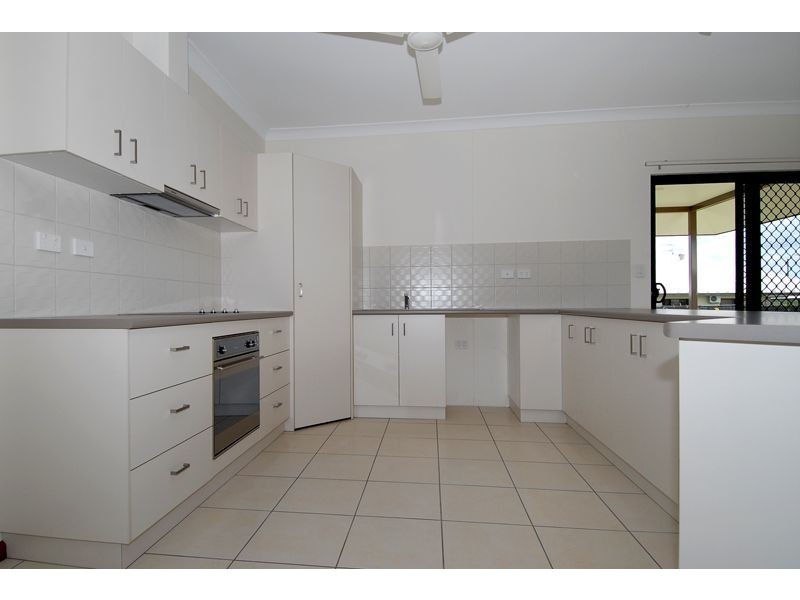 19 Richards Crescent, Rosebery NT 0832