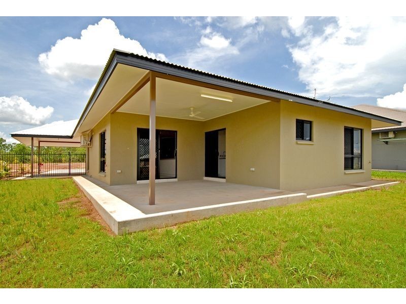 19 Richards Crescent, Rosebery NT 0832