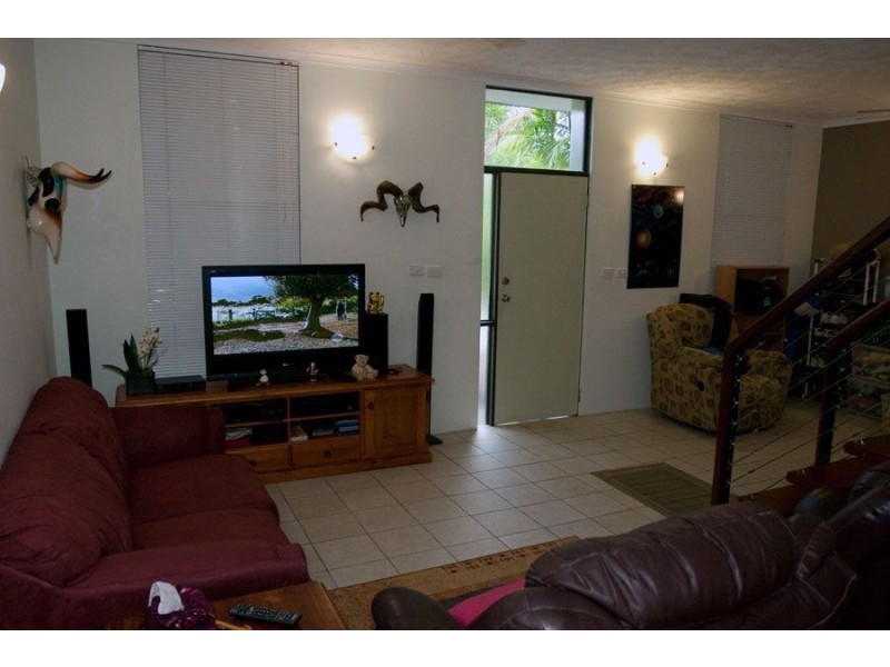 2/10 Winston Avenue, Stuart Park NT 0820