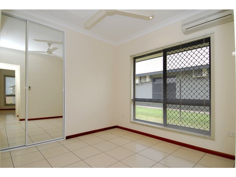 19 Richards Crescent, Rosebery NT 0832