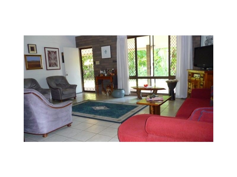 12 Lakes Crescent, Northlakes NT 0812
