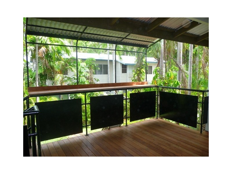 22 Lakeside Drive, Alawa NT 0810