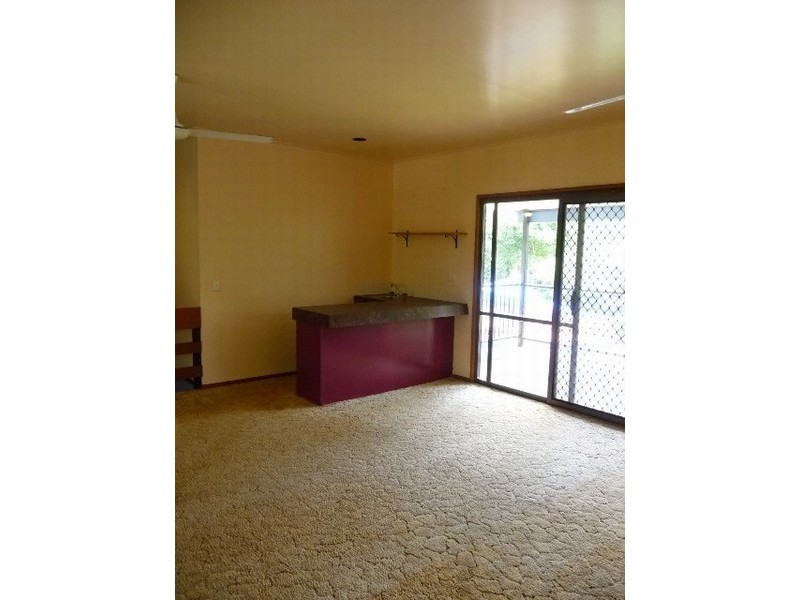 6 Lippia Street, Karama NT 0812