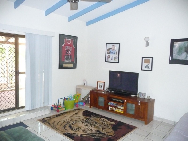 2/11 Cartwright Court, Coconut Grove NT 0810