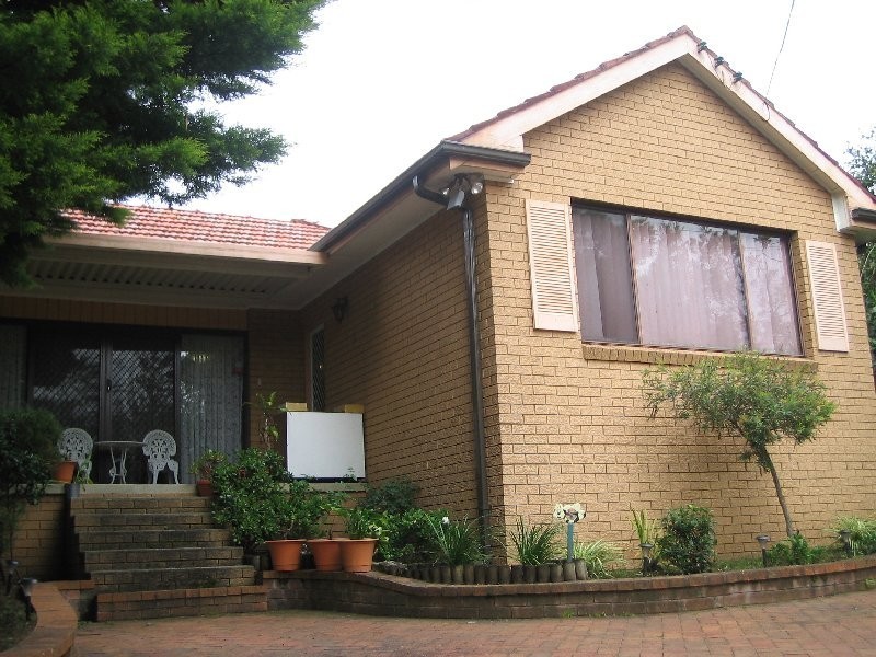 1 Raimonde Road, Eastwood NSW 2122