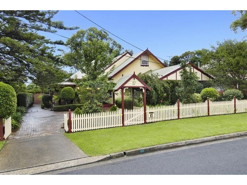 17 Warwick Parade, Castle Hill NSW 2154