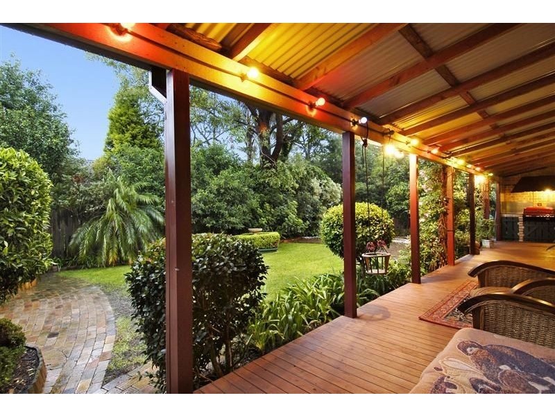 17 Warwick Parade, Castle Hill NSW 2154