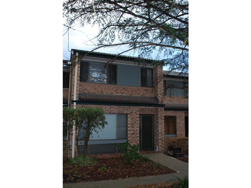 2/178-182 Waterloo Road, Marsfield NSW 2122