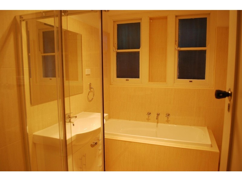 100 East Parade, Denistone NSW 2114