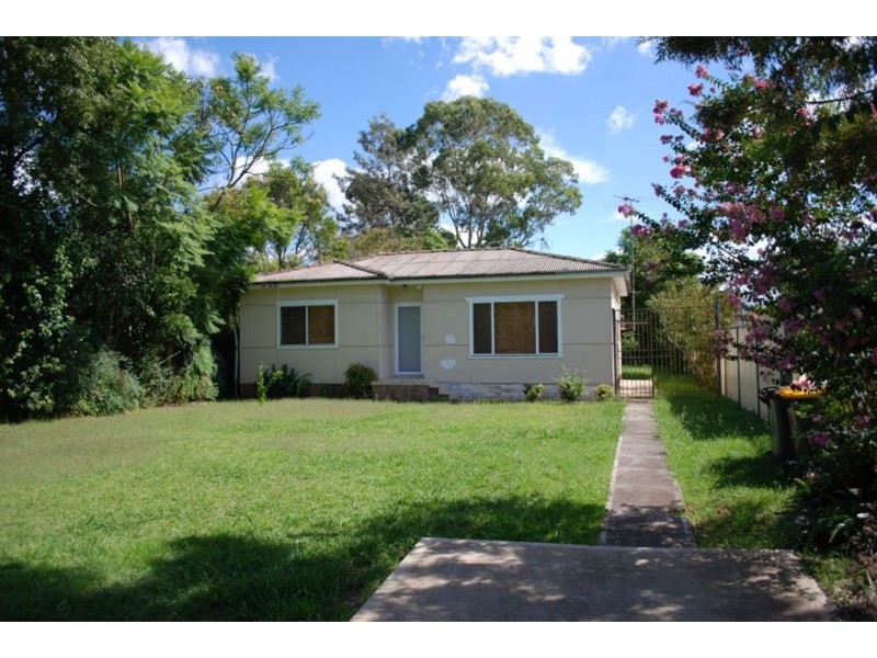 9 Melbourne Street, Oxley Park NSW 2760