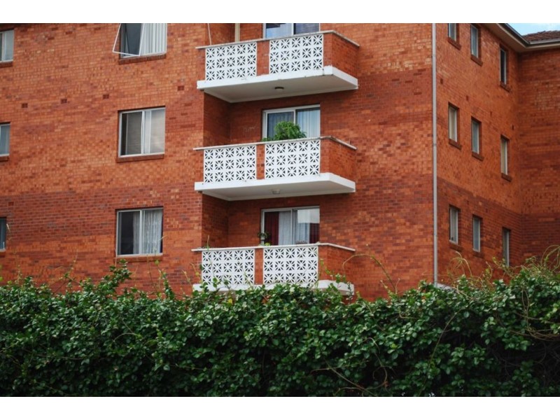 1/18 Bank Street, Meadowbank NSW 2114