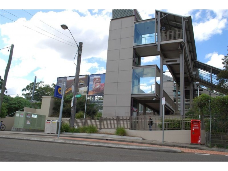 1/18 Bank Street, Meadowbank NSW 2114