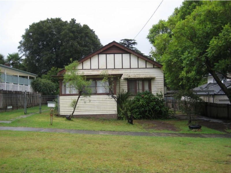 12 Welby St, Eastwood NSW 2122