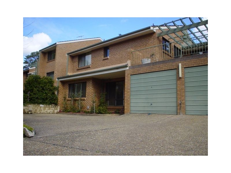 8/11 Busaco Road, Marsfield NSW 2122