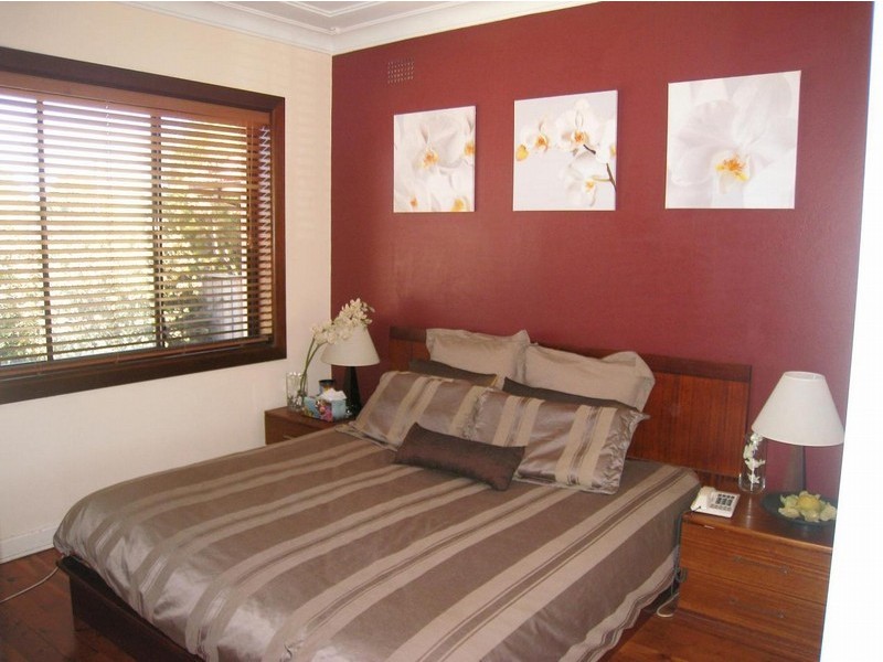 10 Corunna Road, Eastwood NSW 2122