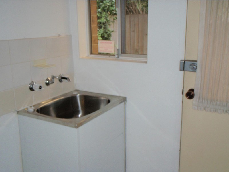 4/30-32 Llewellyn Street, Rhodes NSW 2138