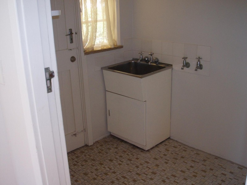 23 Sluman Street, Denistone West NSW 2114