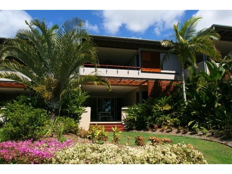 11 / 4 Ocean Beach Drive, Agnes Water QLD 4677