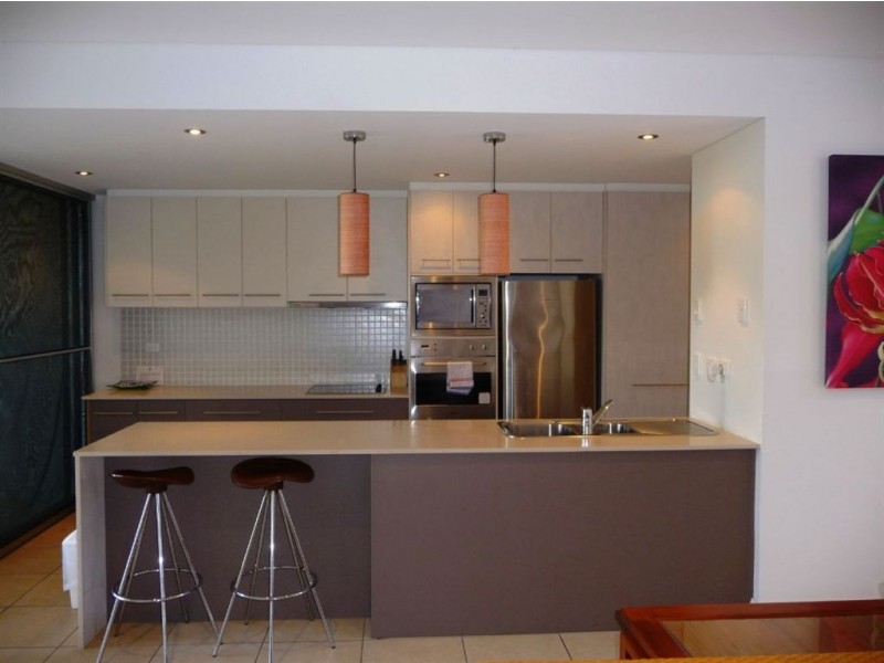 14/4 Ocean Beach Drive, Agnes Water QLD 4677