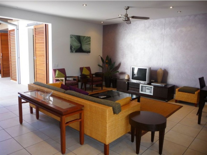 14/4 Ocean Beach Drive, Agnes Water QLD 4677