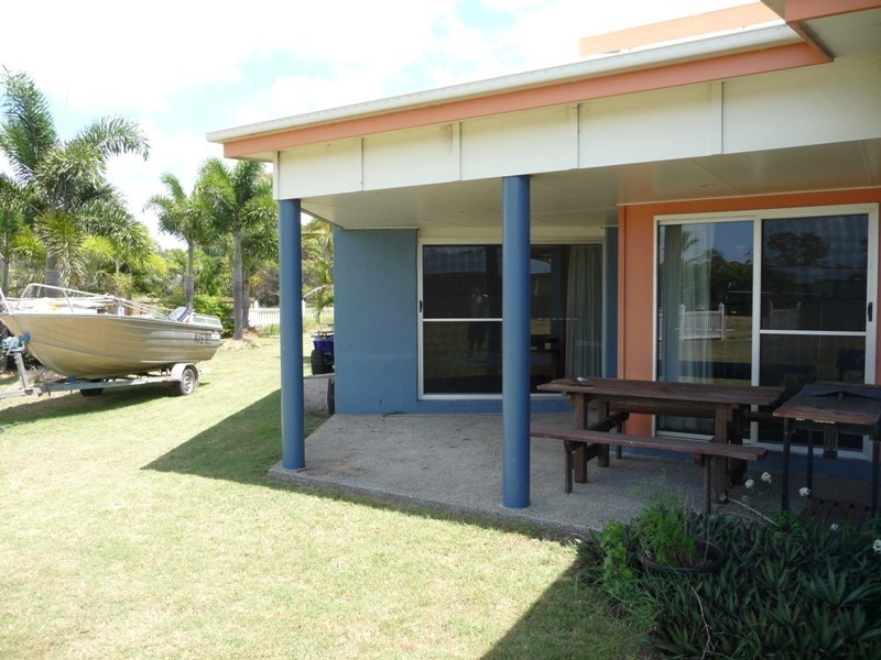 6 Marine Parade, Agnes Water QLD 4677