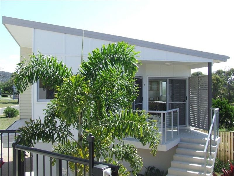 7/2 Northbreak Drive, Agnes Water QLD 4677