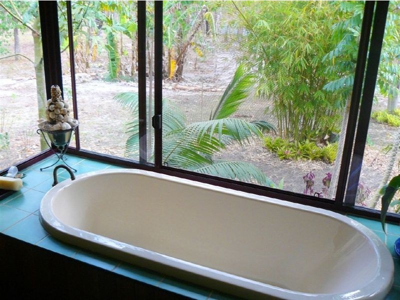 115 Bootmaker Drive, Agnes Water QLD 4677