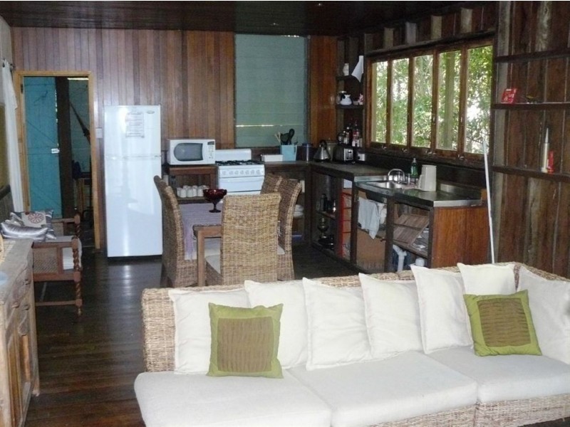 3 Barton Street, Seventeen Seventy QLD 4677