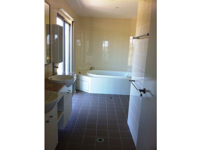 Unit 120 Beaches Village Circuit, Agnes Water QLD 4677
