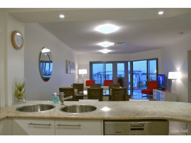 Unit 122 Beaches Village Circuit, Agnes Water QLD 4677