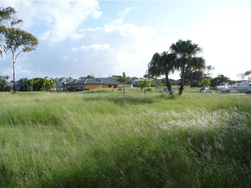 8 Sunset Drive, Agnes Water QLD 4677