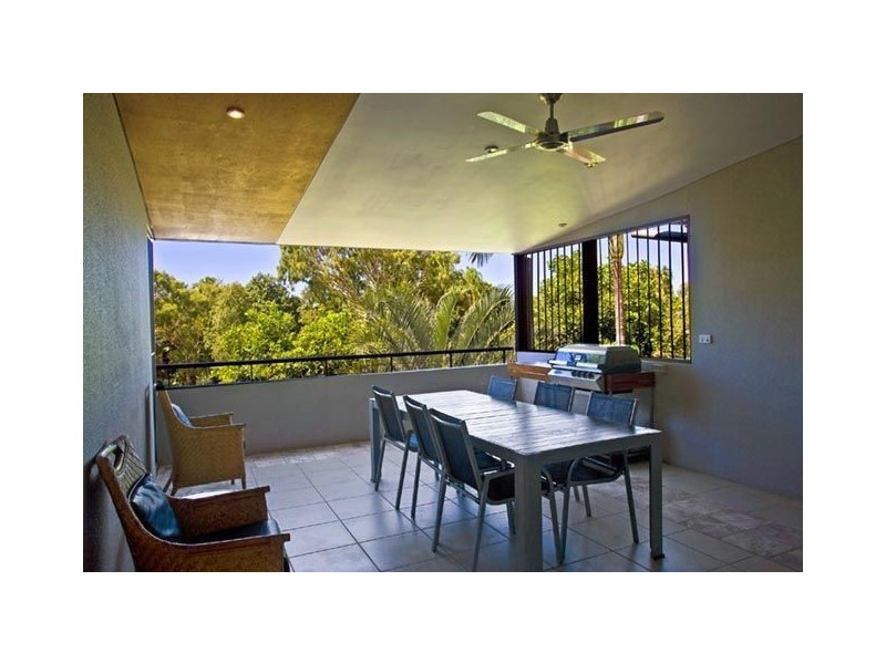 4 Ocean Beach Drive, Agnes Water QLD 4677