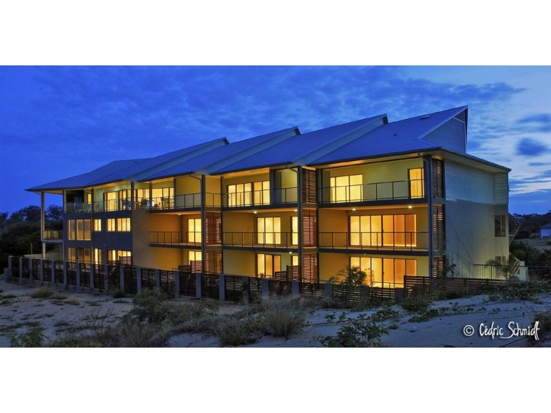 Unit 2 Loka Santi Apartments, Agnes Water QLD 4677