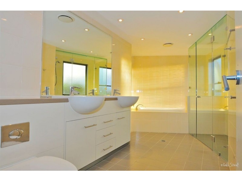 Unit 14 Loka Santi Apartments, Agnes Water QLD 4677