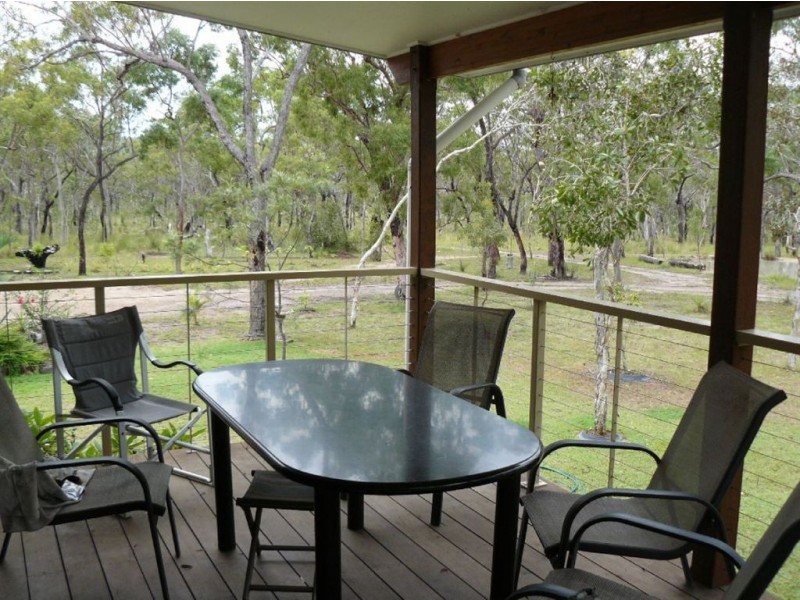 514 Davies Road, Captain Creek QLD 4677