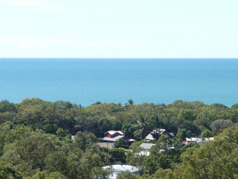8 Goldsands Court, Agnes Water QLD 4677