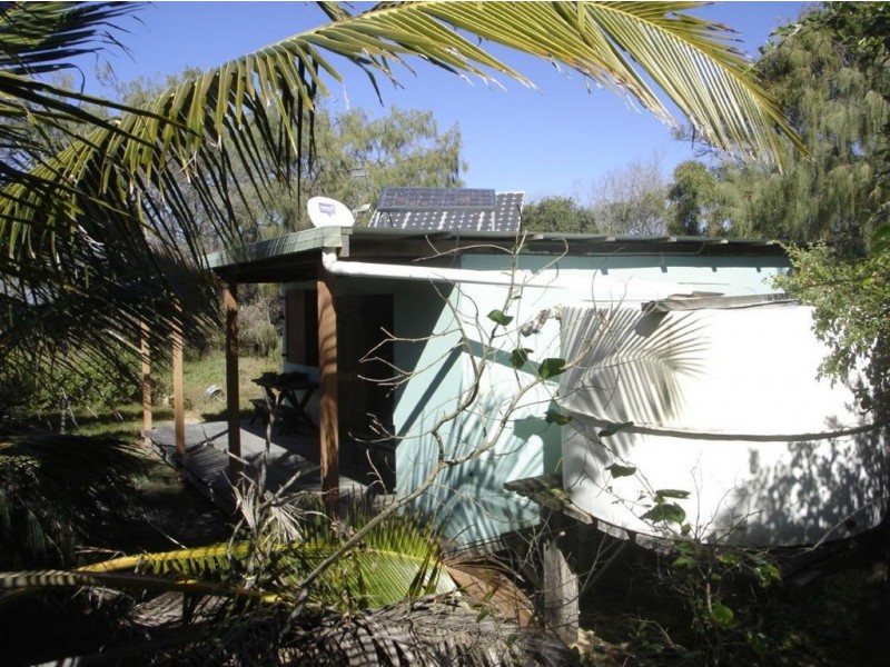 219 Kate Avenue, Deepwater QLD 4674