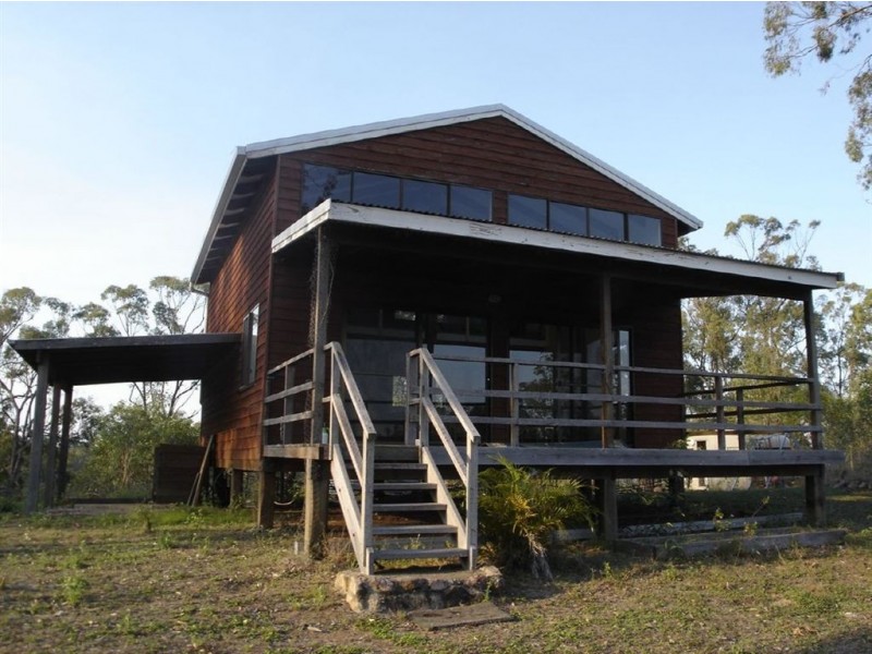 404 Clarke Road, Lowmead QLD 4676