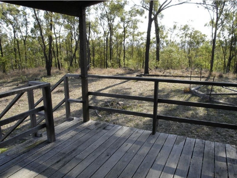 404 Clarke Road, Lowmead QLD 4676
