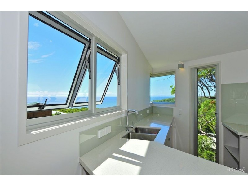 6 Panorama Close, Agnes Water QLD 4677