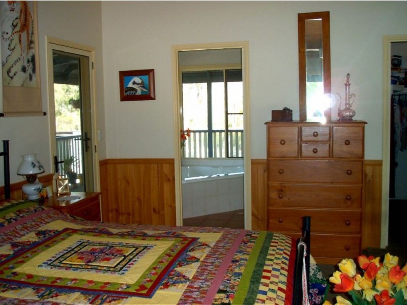 32 Newtons Road, Rosedale QLD 4674