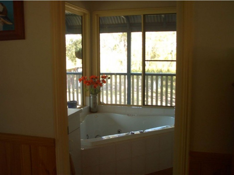 32 Newtons Road, Rosedale QLD 4674