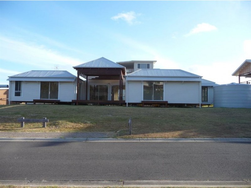 35 Atlantis Bvd, Agnes Water QLD 4677