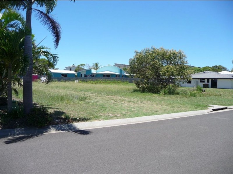 9 Waterfront Drive, Agnes Water QLD 4677