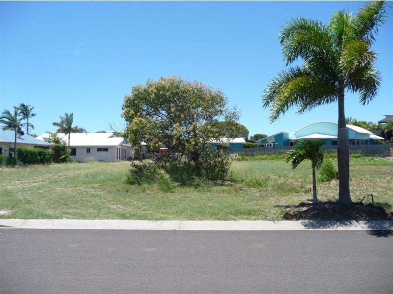 9 Waterfront Drive, Agnes Water QLD 4677