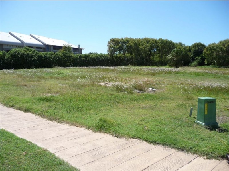 52 Atlantis Boulevard, Agnes Water QLD 4677