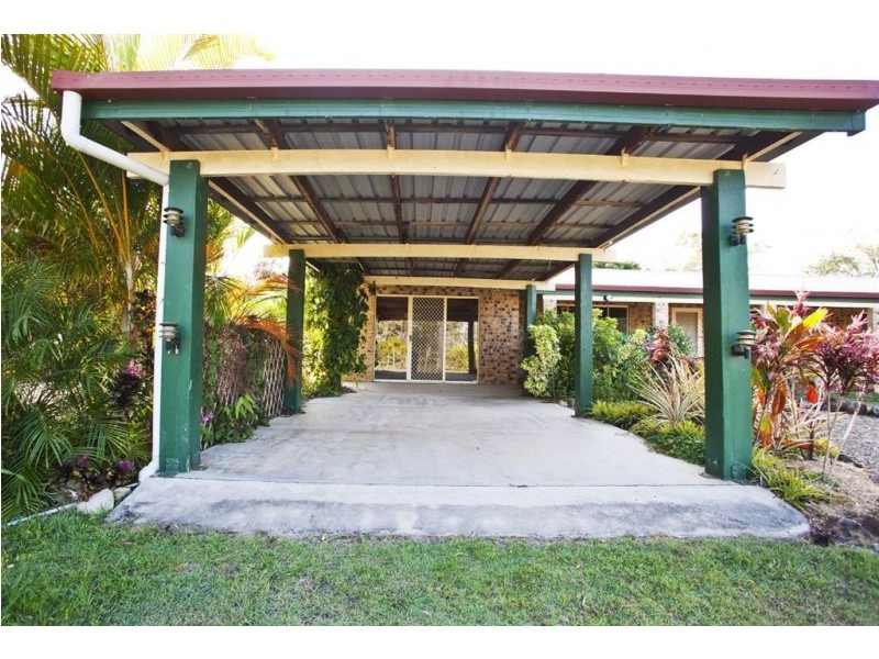 789 Round Hill Road, Captain Creek QLD 4677